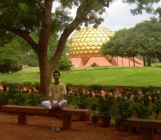 Matrimandir, em Auroville ))) jardins meditativos